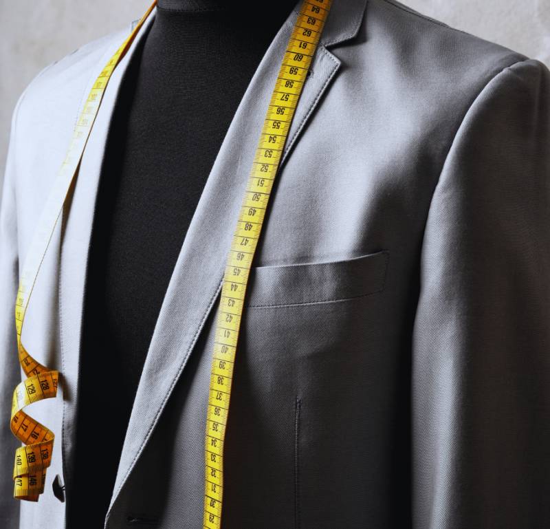 Tại sao nên chọn vest may đo thay vì vest may sẵn cho doanh nghiệp? 1 Tại sao nên chọn vest may đo thay vì vest may sẵn cho doanh nghiệp?