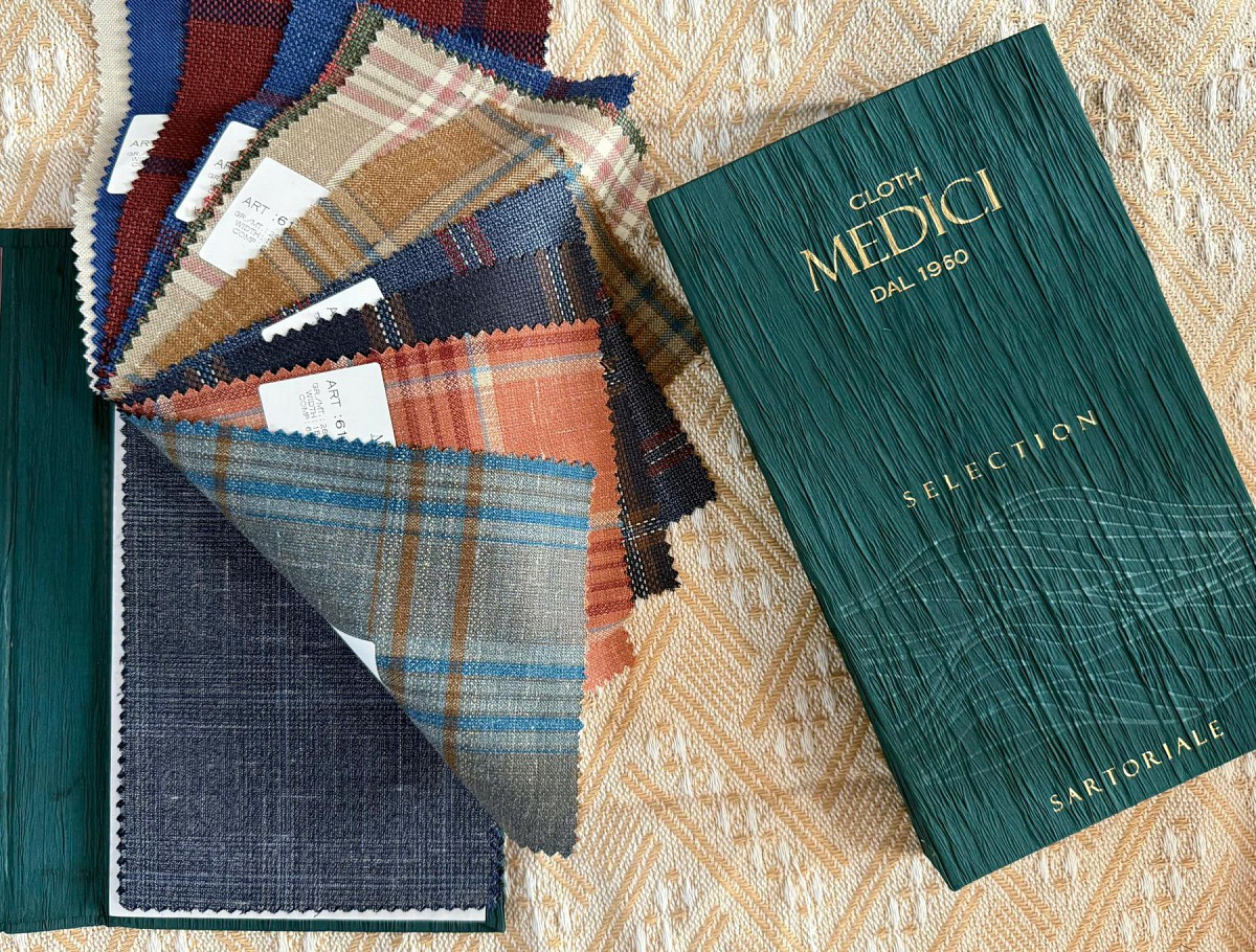 May đo vest mùa nóng: nên chọn chất liệu gì để thoáng mát?