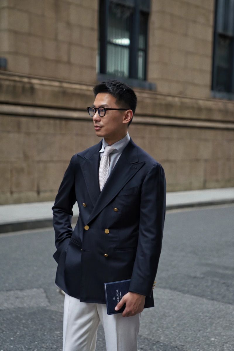 xu hướng phối vest cưới cho chú rể 2025