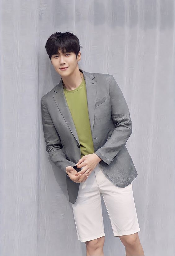 6 Cách Diện Vest Nam Năng Động Và Trẻ Trung Hơn