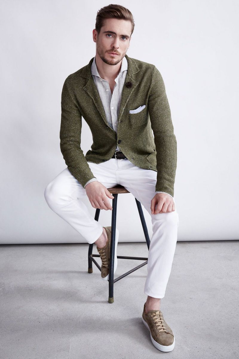 6 Mẹo Phối Màu Áo Vest Và Quần Khiến Bạn Nổi Bật Hơn