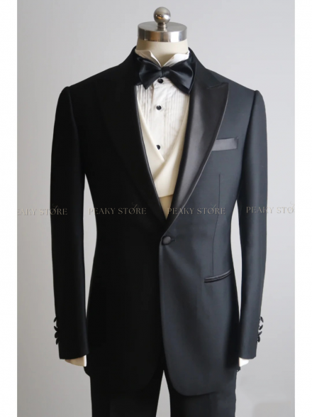 Bộ Tuxedo Màu Đen BTS68